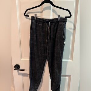 Vuori Performance Jogger